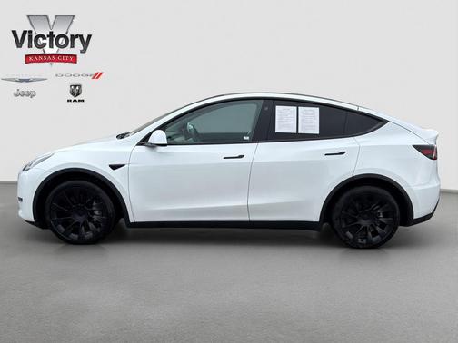 Pearl White Multi-Coat 2021 Tesla Model Y Long Range Dual Motor All-Wheel Drive