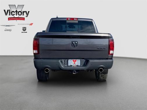 2019 RAM 1500 Classic Warlock Crew Cab 4x4 5'7' Box