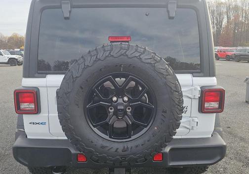 2025 Jeep Wrangler 4xe Willys