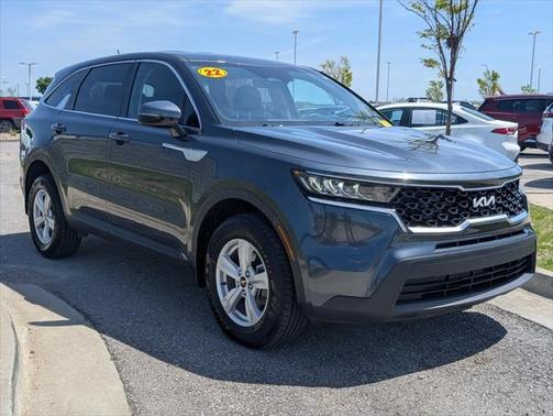 2022 Kia Sorento LX