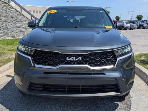 2022 Kia Sorento LX