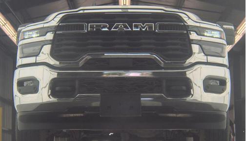 Bright White Clearcoat 2026 RAM 2500 Big Horn Crew Cab 4x4 6'4' Box
