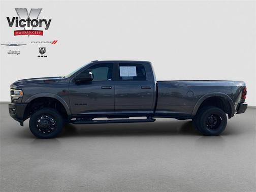 2020 RAM 3500 Laramie Crew Cab 4x4 8' Box