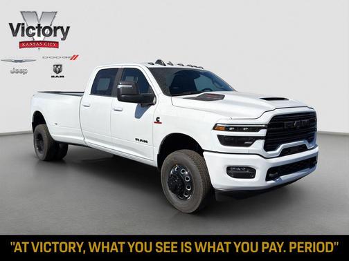 Bright White Clearcoat 2026 RAM 3500 Laramie Crew Cab 4x4 8' Box