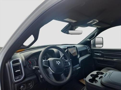 2025 RAM 2500 Big Horn Crew Cab 4x4 6'4' Box
