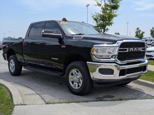 2020 RAM 2500 Tradesman Crew Cab 4X4 6'4' Box