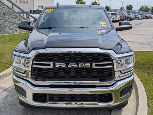2020 RAM 2500 Tradesman Crew Cab 4X4 6'4' Box