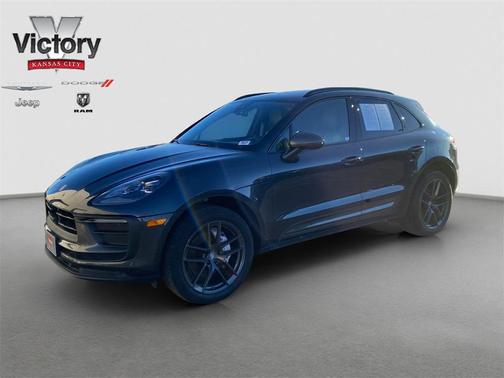 2023 Porsche Macan T