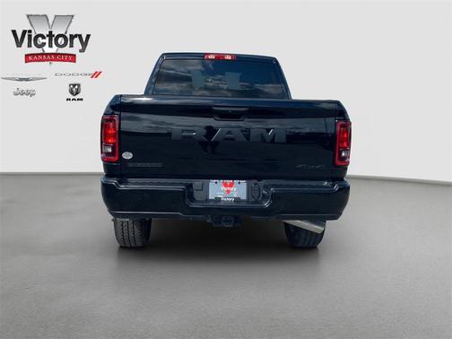 2025 RAM 2500 Big Horn Crew Cab 4x4 6'4' Box