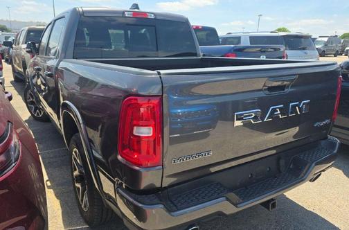 Granite Crystal Metallic Clearcoat 2025 RAM 1500 Laramie