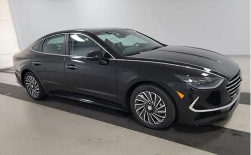 2022 Hyundai SONATA Hybrid Limited