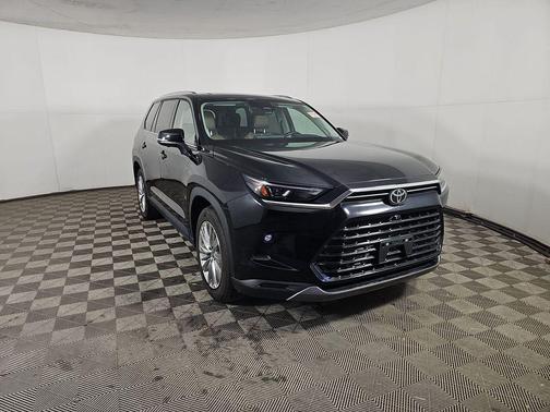 Midnight Black Metallic 2024 Toyota Grand Highlander Platinum