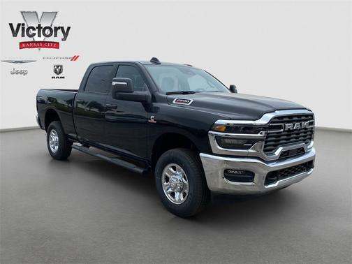 2025 RAM 2500 Tradesman Crew Cab 4x4 6'4' Box