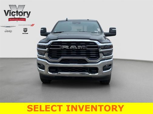 2025 RAM 2500 Tradesman Crew Cab 4x4 6'4' Box