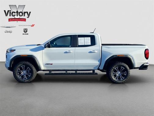 2024 GMC Canyon AT4