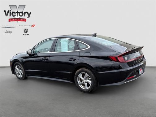 2023 Hyundai SONATA SE