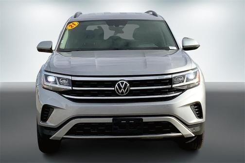 Photo 3 of 31 of 2021 Volkswagen Atlas 3.6 V6 SE w/ Technology