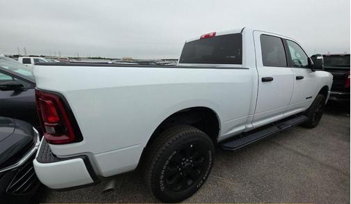 Bright White Clearcoat 2025 RAM 2500 Big Horn Crew Cab 4x4 6'4' Box