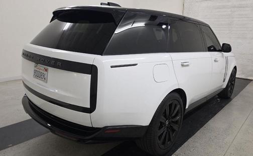 White 2023 Land Rover Range Rover P400 SE