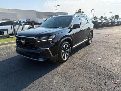 Crystal Black Pearl 2025 Honda Pilot Elite