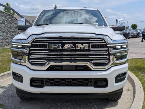 2025 RAM 2500 Laramie Crew Cab 4x4 6'4' Box