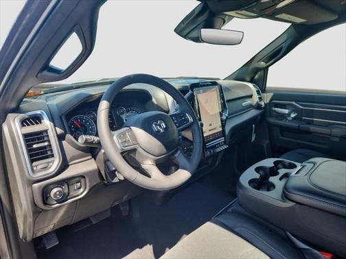 2025 RAM 2500 Big Horn Crew Cab 4x4 6'4' Box
