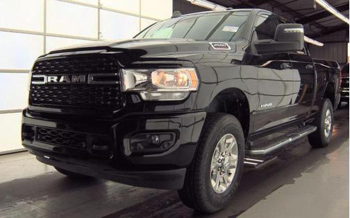 Diamond Black Crystal Pearlcoat 2024 RAM 2500 Big Horn Crew Cab 4x4 6'4' Box