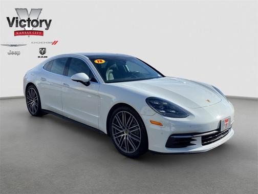 2018 Porsche Panamera 4S