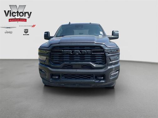 2025 RAM 2500 Tradesman Crew Cab 4x4 6'4' Box