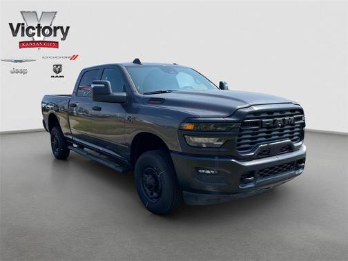 2025 RAM 2500 Tradesman Crew Cab 4x4 6'4' Box