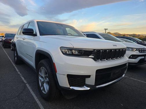 2024 Jeep Grand Cherokee L Laredo