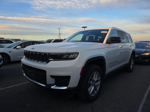 2024 Jeep Grand Cherokee L Laredo