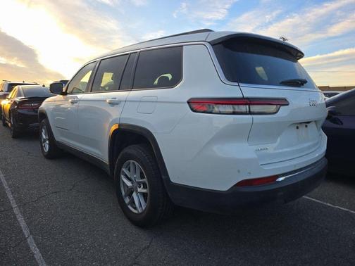 2024 Jeep Grand Cherokee L Laredo