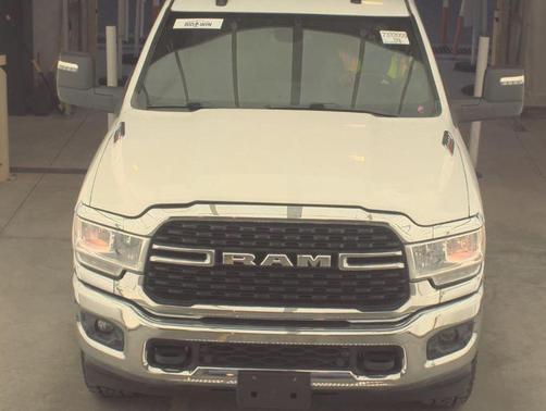 Bright White Clearcoat 2024 RAM 2500 Big Horn Crew Cab 4x4 6'4' Box