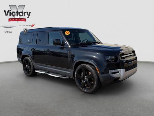 2023 Land Rover Defender 130 SE