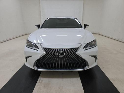 2021 Lexus ES 250 Base