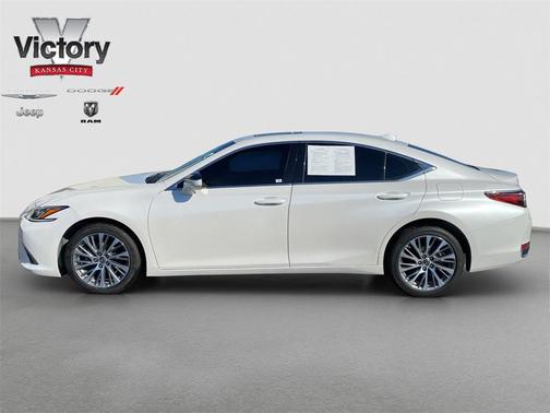 2021 Lexus ES 250 Base