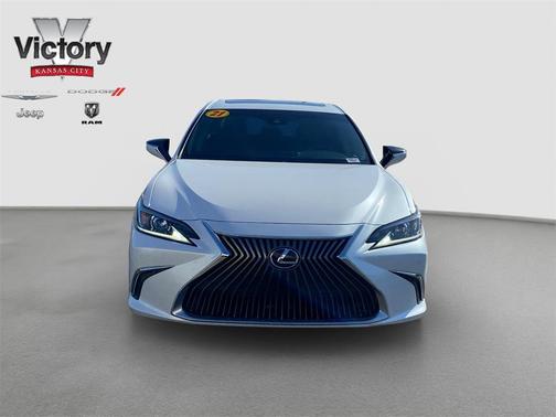 2021 Lexus ES 250 Base