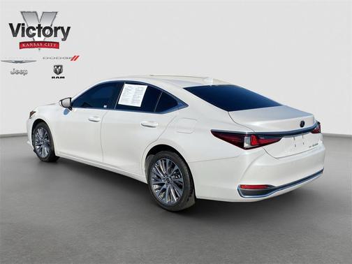 2021 Lexus ES 250 Base