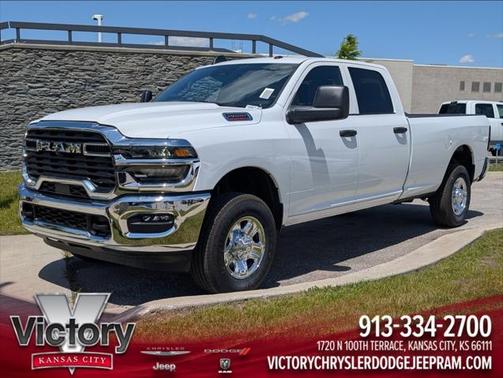 2025 RAM 2500 Tradesman Crew Cab 4x4 8' Box