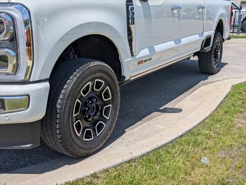 2024 Ford F-350 Platinum