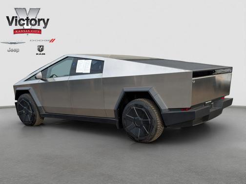 Stainless Steel 2024 Tesla Cybertruck Cyberbeast