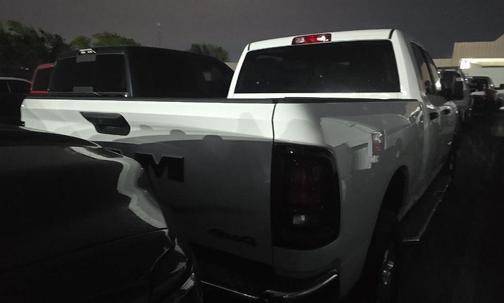 Bright White Clearcoat 2025 RAM 2500 Big Horn Crew Cab 4x4 6'4' Box