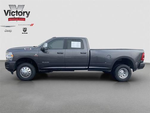 2023 RAM 3500 Laramie Crew Cab 4x4 8' Box