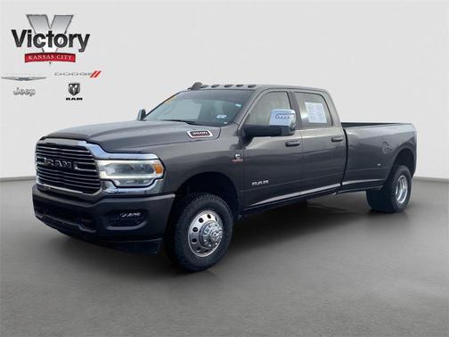 2023 RAM 3500 Laramie Crew Cab 4x4 8' Box