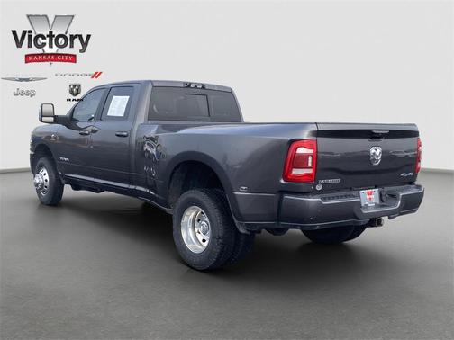 2023 RAM 3500 Laramie Crew Cab 4x4 8' Box