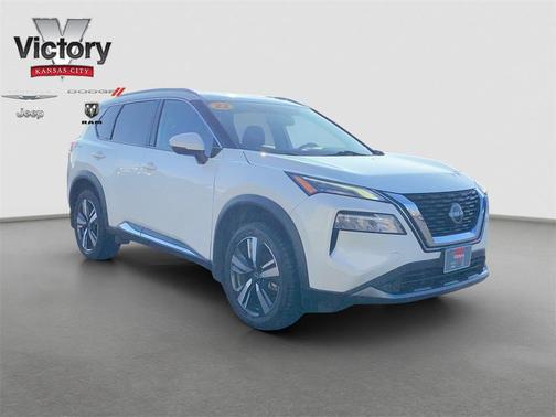 2022 Nissan Rogue SL