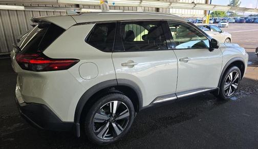 2022 Nissan Rogue SL