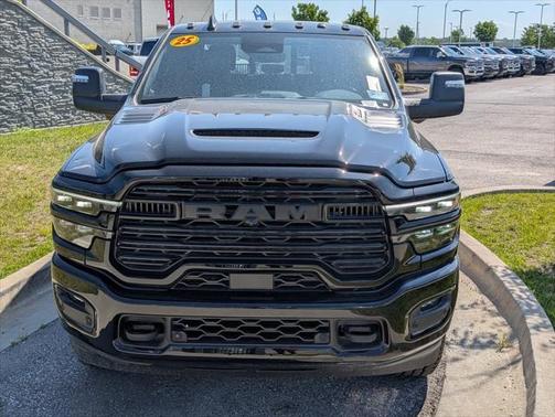 2025 RAM 2500 Laramie Crew Cab 4x4 6'4' Box