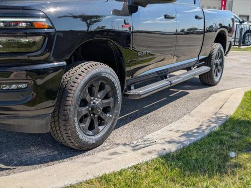 2025 RAM 2500 Laramie Crew Cab 4x4 6'4' Box